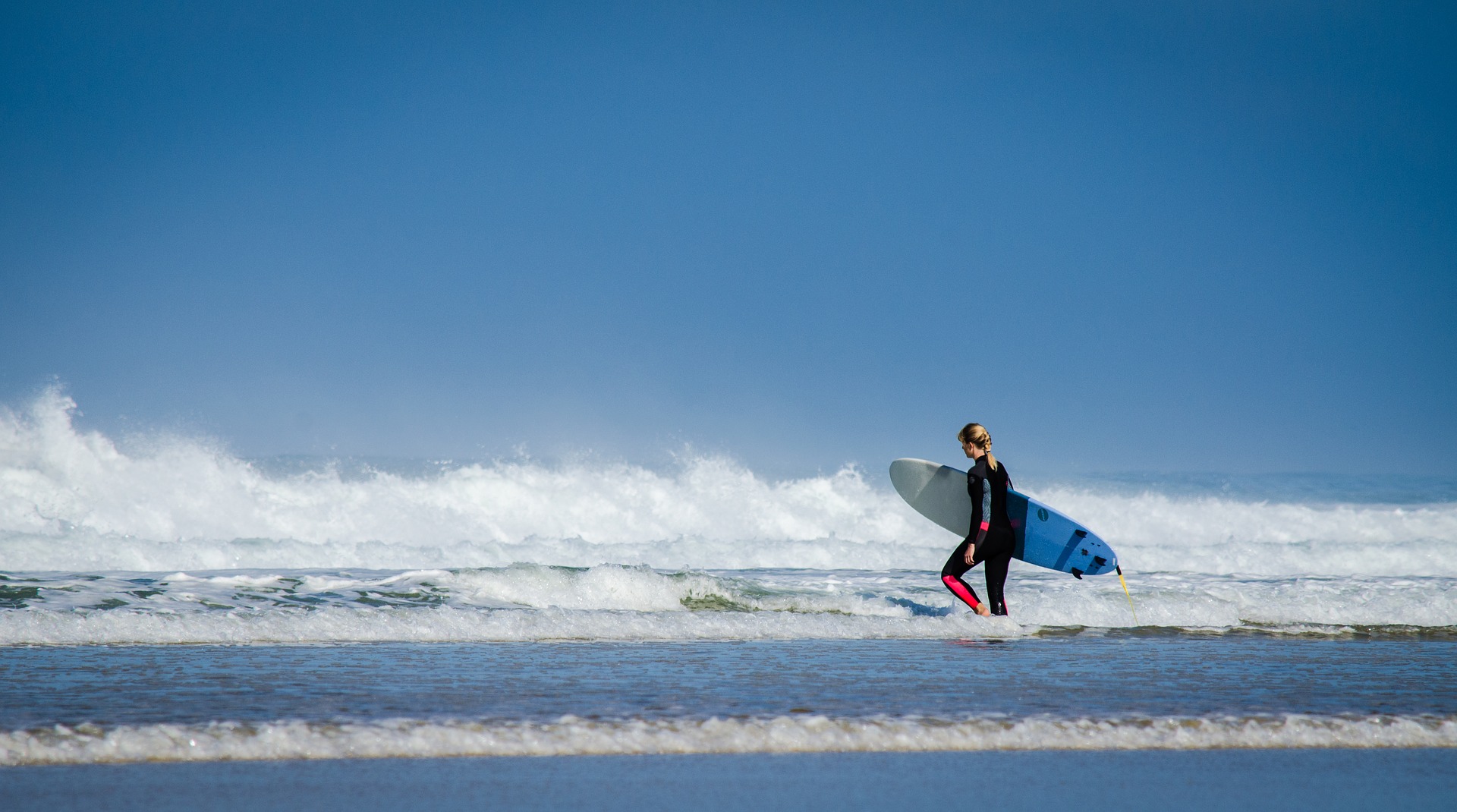 20220714 zomerreeks vrouw sport surf