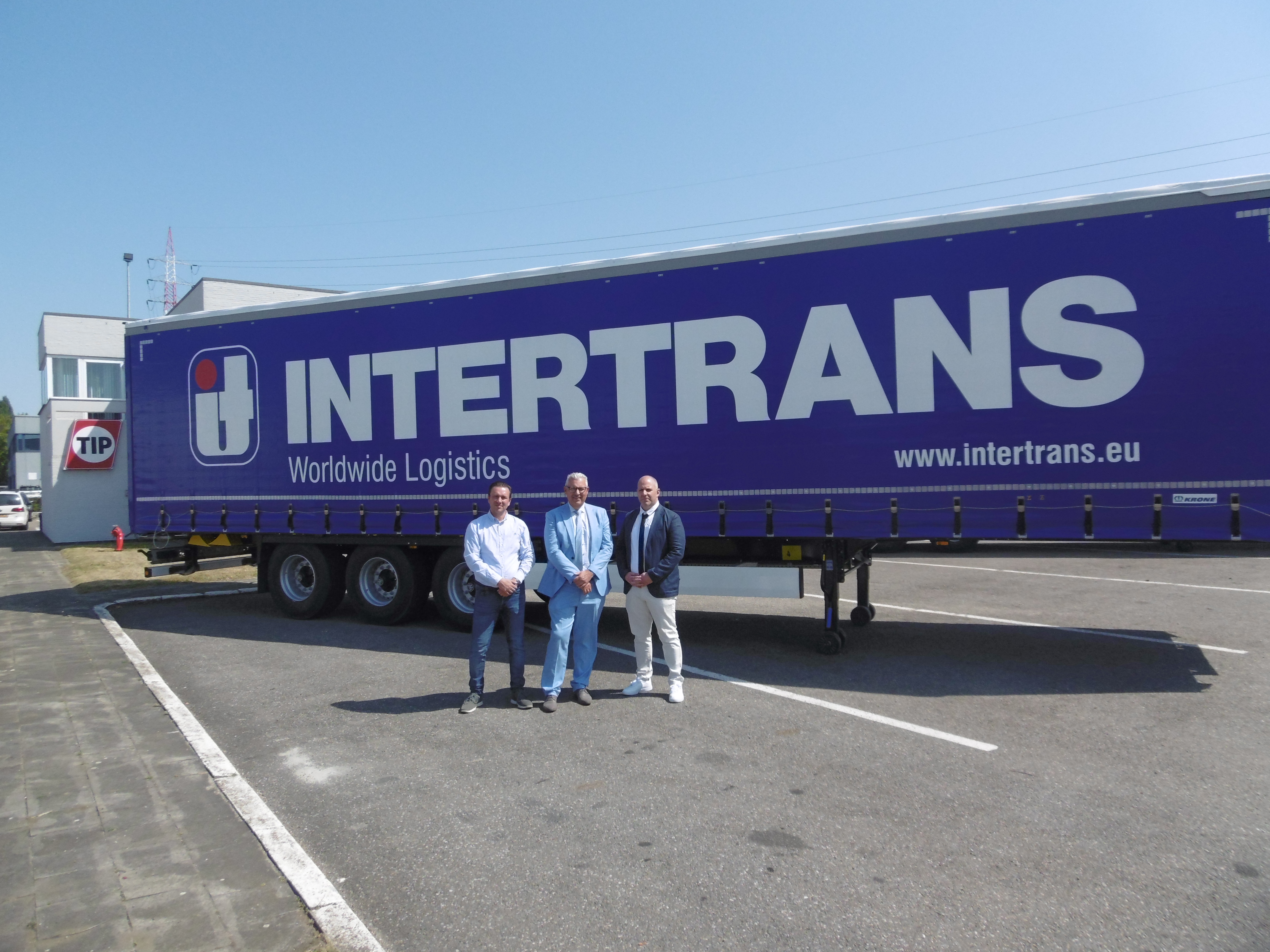 20220810 Uitbreiding vloot Intertrans met trailers