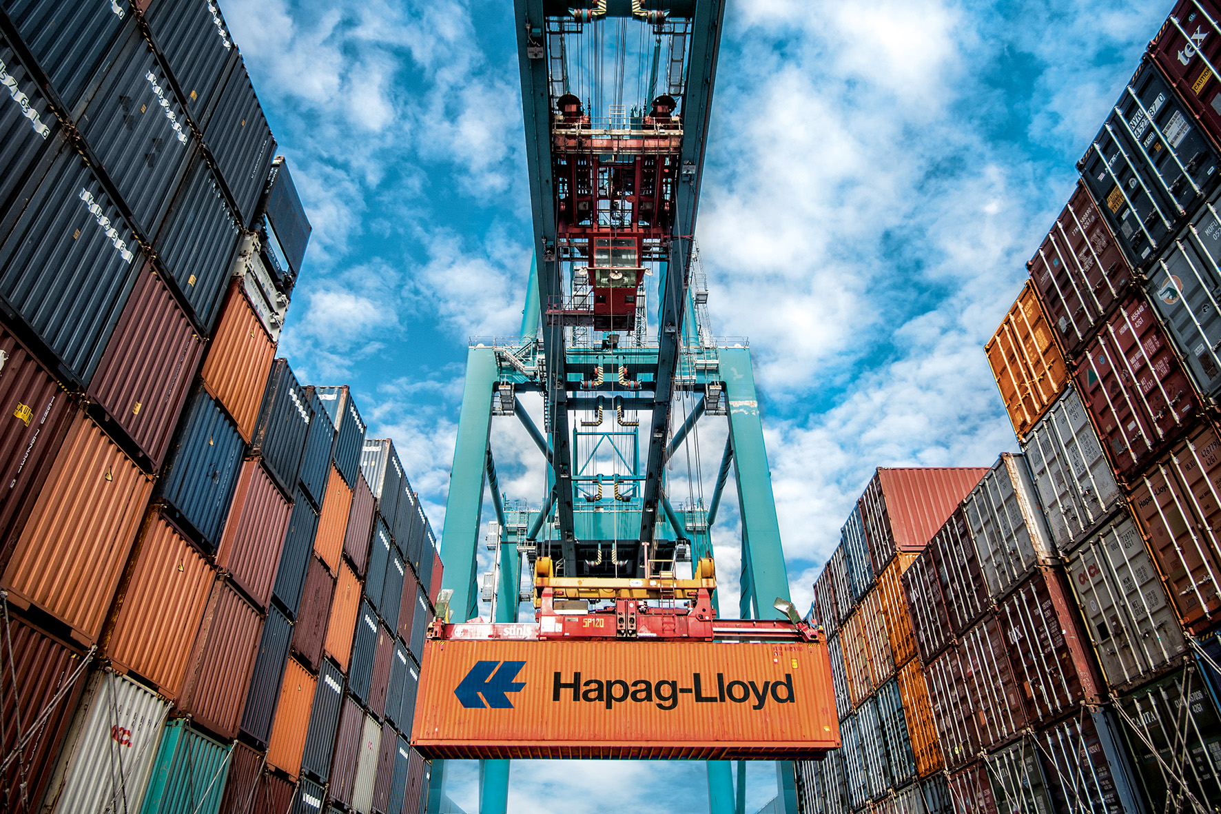 20220616 Container Hapag-Lloyd op Noordzee Terminal
