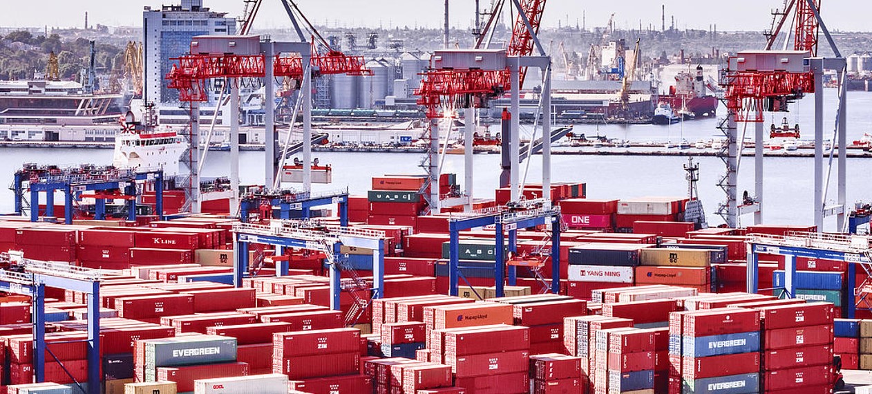 20220225 Container Terminal Odessa HHLA