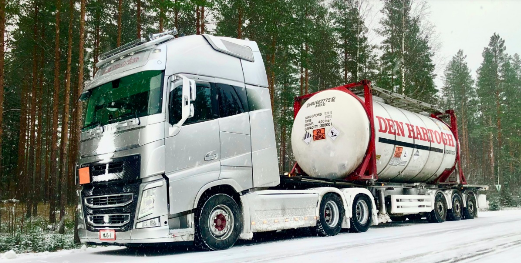 Logistieke dienstverlener Den Hartogh Logistics neemt Tschudi Tank Transport over