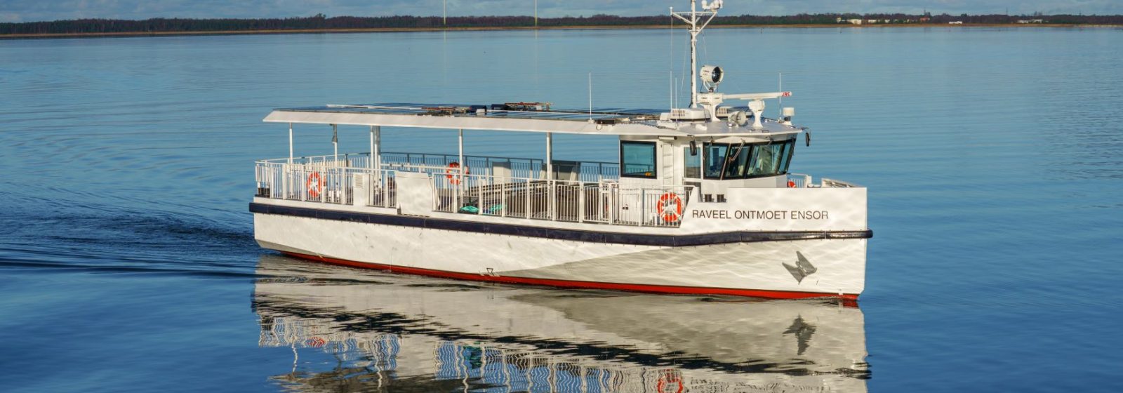 Veerboot 'Raveel ontmoet Ensor' voor Oostende