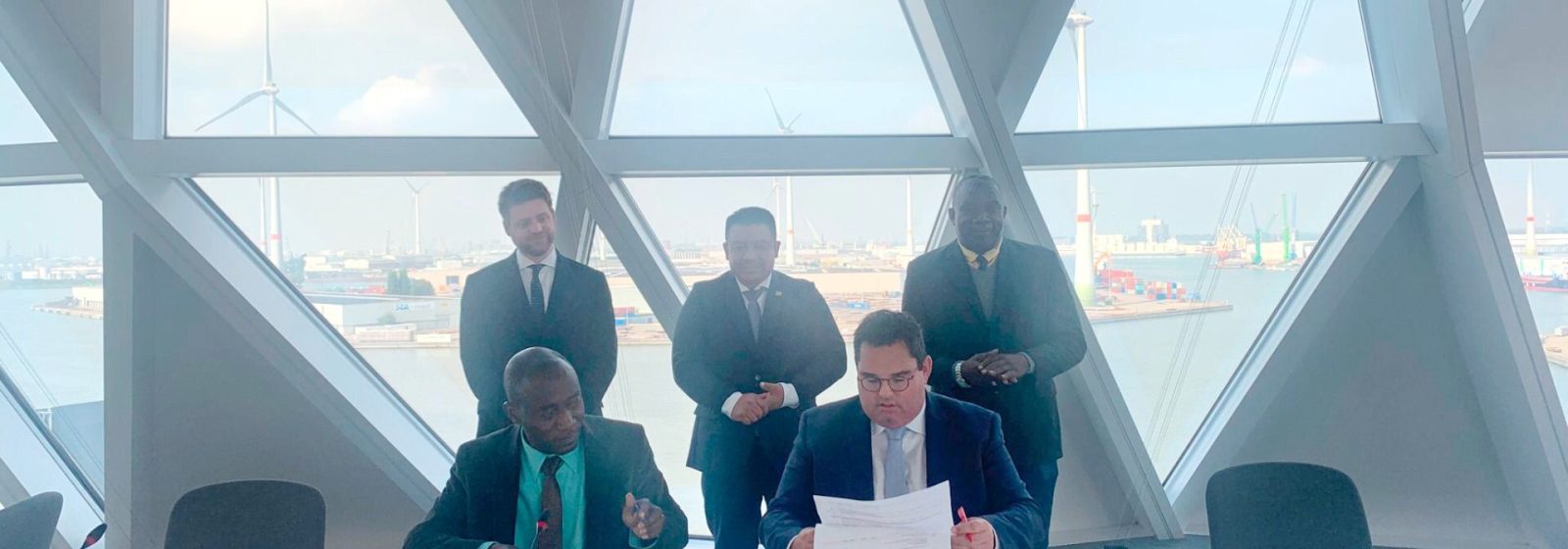 Ondertekening samenwerkingsovereenkomst Port of Antwerp International en Havenbeheer Suriname
