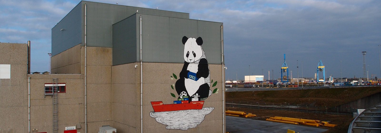 Muurschildering van een panda bij CSP Zeebrugge