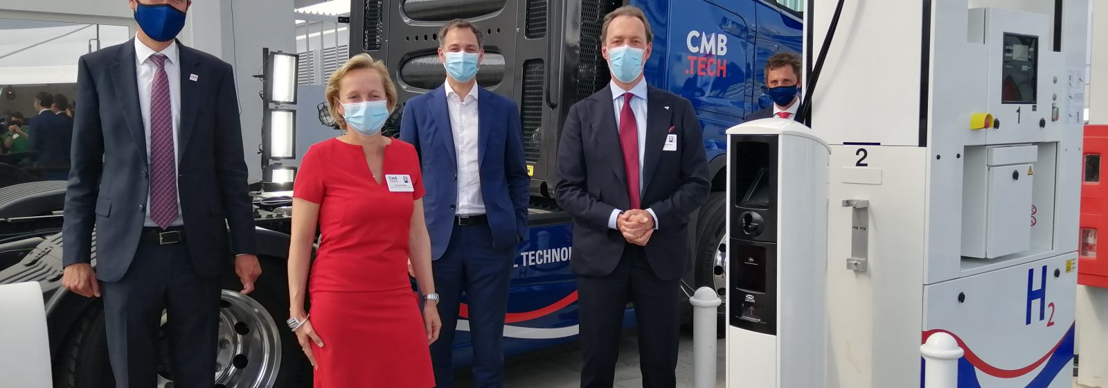 Redersgroep CMB opent 's werelds eerste multimodale waterstoftankstation in Antwerpse haven
