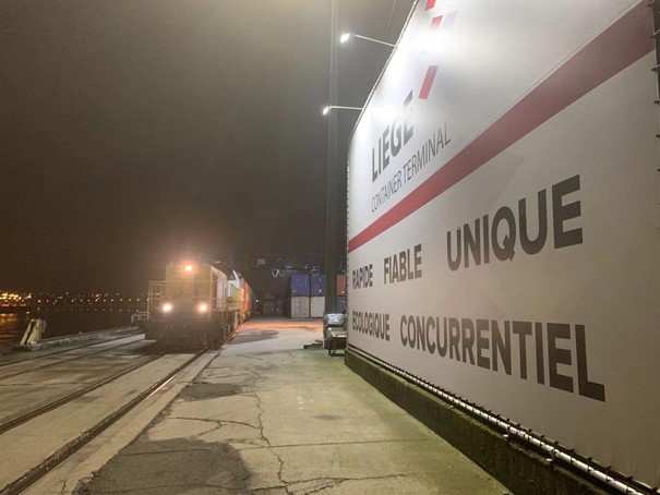 Liège Container Terminal ontvangt een eerste trein uit het Chinese Jinan