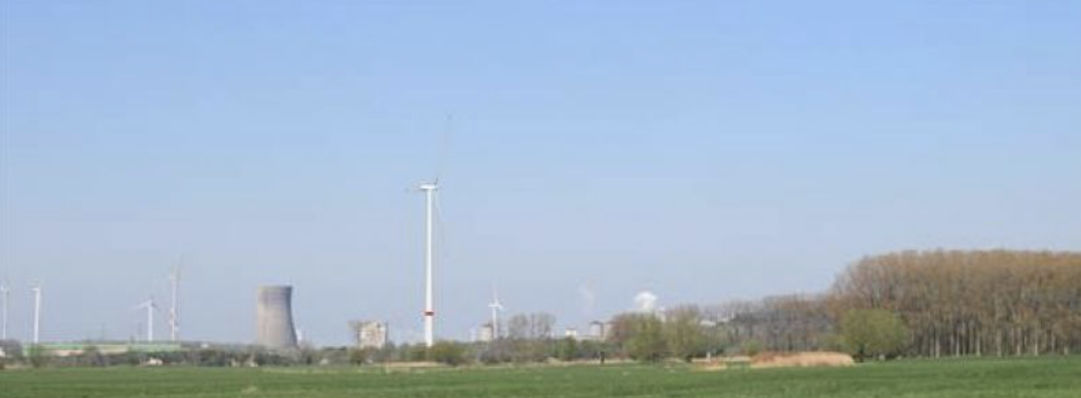 Fotosimulatie van 's lands hoogste windturbine in de haven van Gent