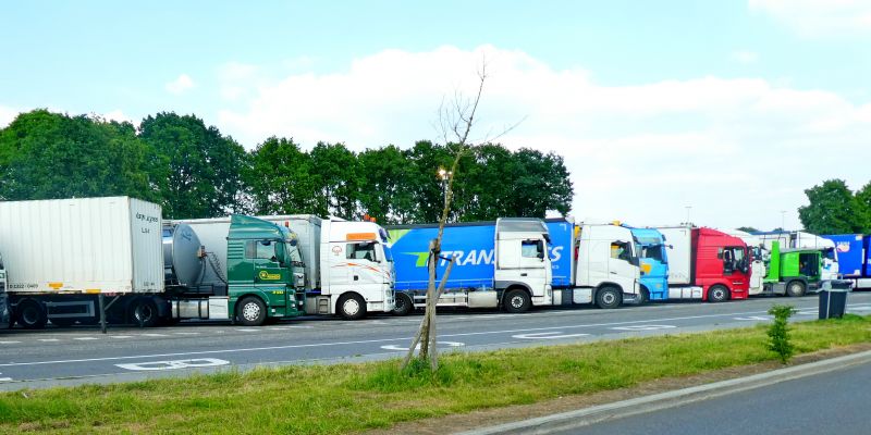 Vrachtwagens snelwegparking Ranst E313
