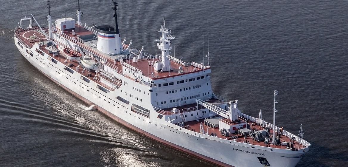 Russisch onderzoeksschip 'Admiral Vladimirsky'