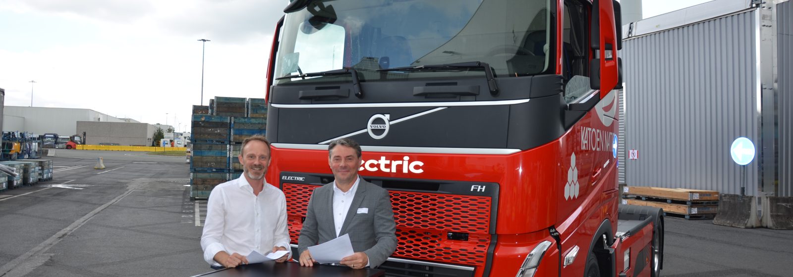Eerste elektrische vrachtwagen Volvo Trucks bij Katoen Natie