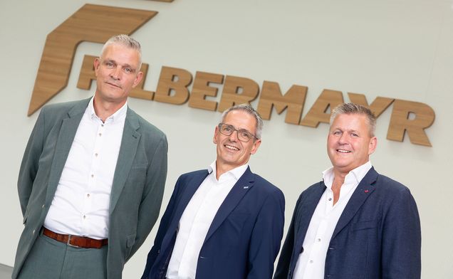 V.l.n.r.: Cees van Putten, Horst Felbermayr en Gerrit Drenth (Rijnmond Logistics)