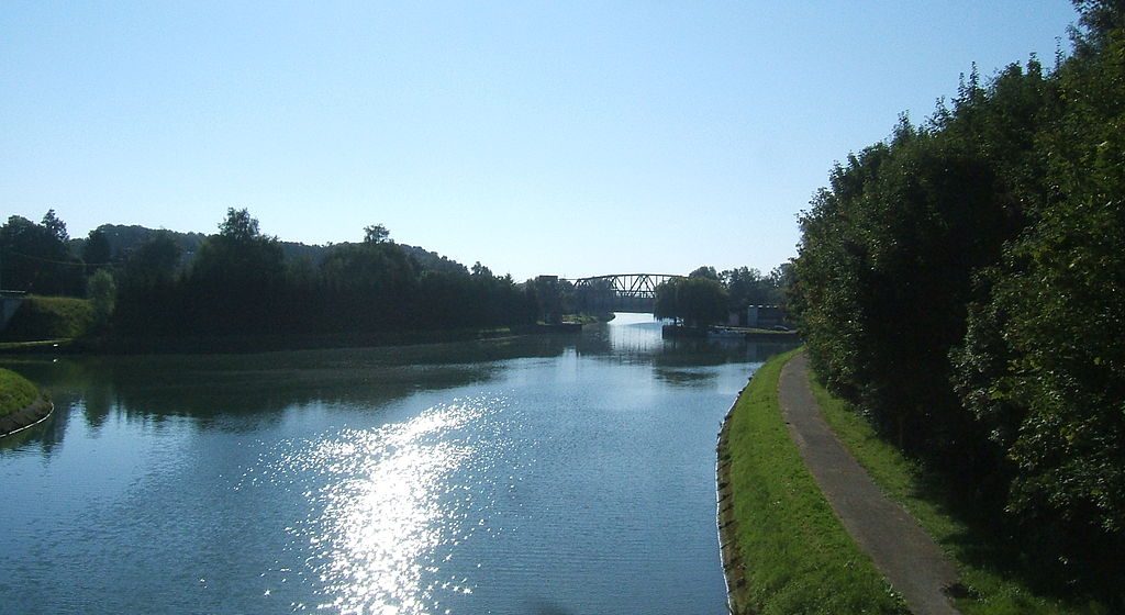 Het kanaal Nimy-Blaton