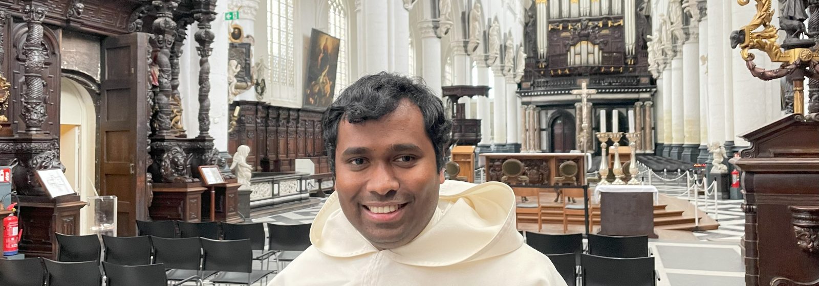 Dominicaan Kiran Joy o.p. in de Antwerpse Sint-Pauluskerk