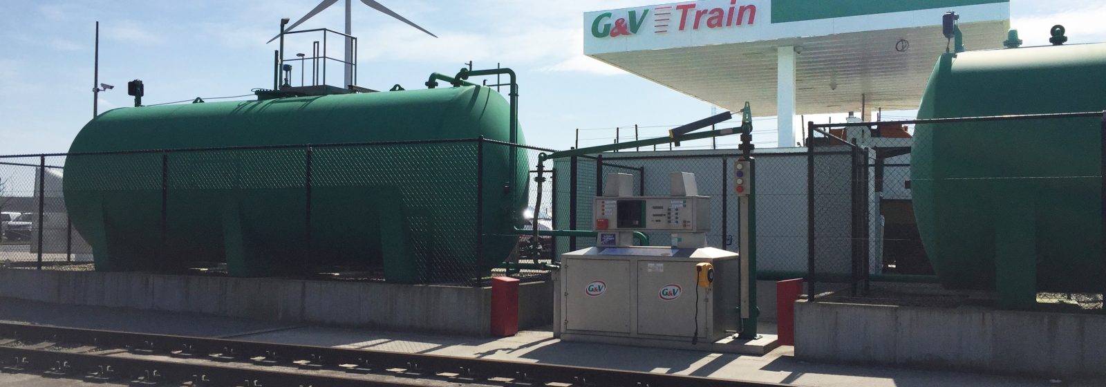 Tankstation voor trucks en treinen van G&V in achterhaven Zeebrugge