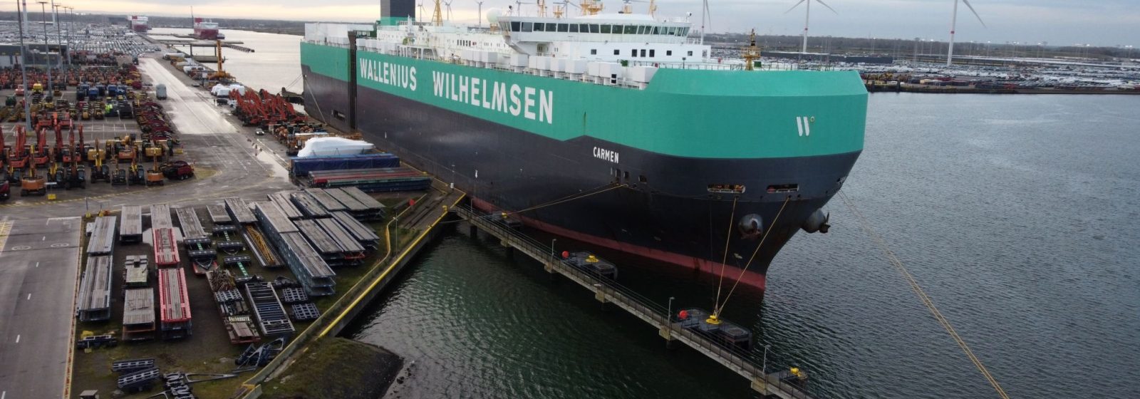 Roroschip 'Carmen' van Wallenius Wilhelmsen in Zeebrugge